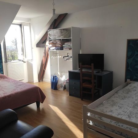 Bienvenue Chez Joelle Et Andre Au 207 Bed & Breakfast Balaze ห้อง รูปภาพ