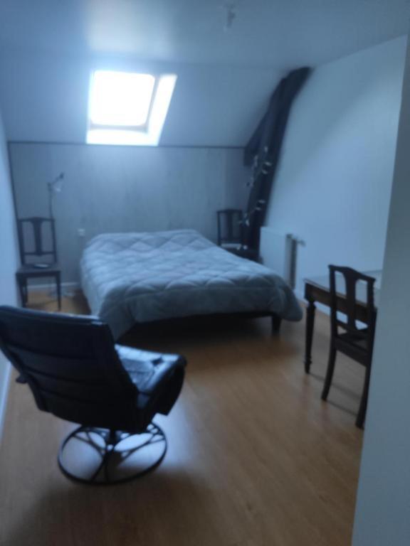 Bienvenue Chez Joelle Et Andre Au 207 Bed & Breakfast Balaze ห้อง รูปภาพ